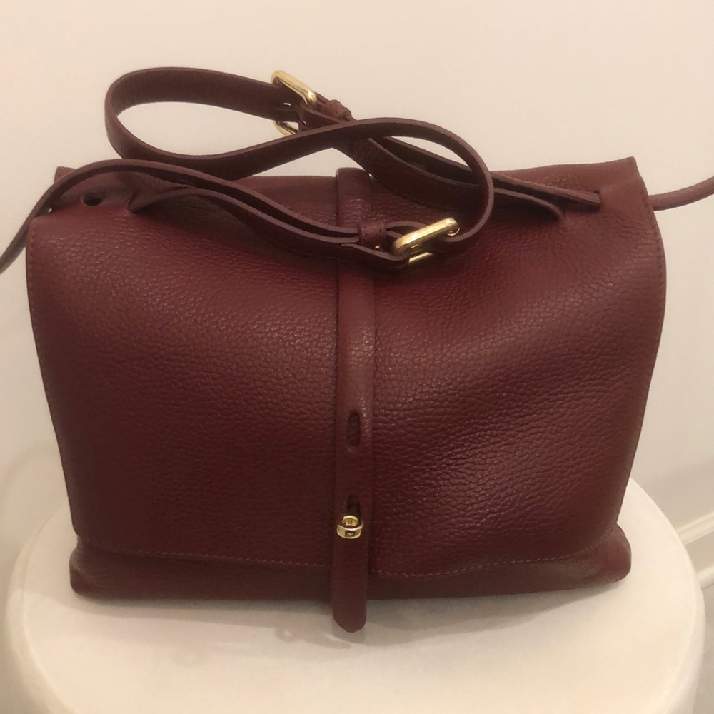 Elegant Burgundy Leather Handbag